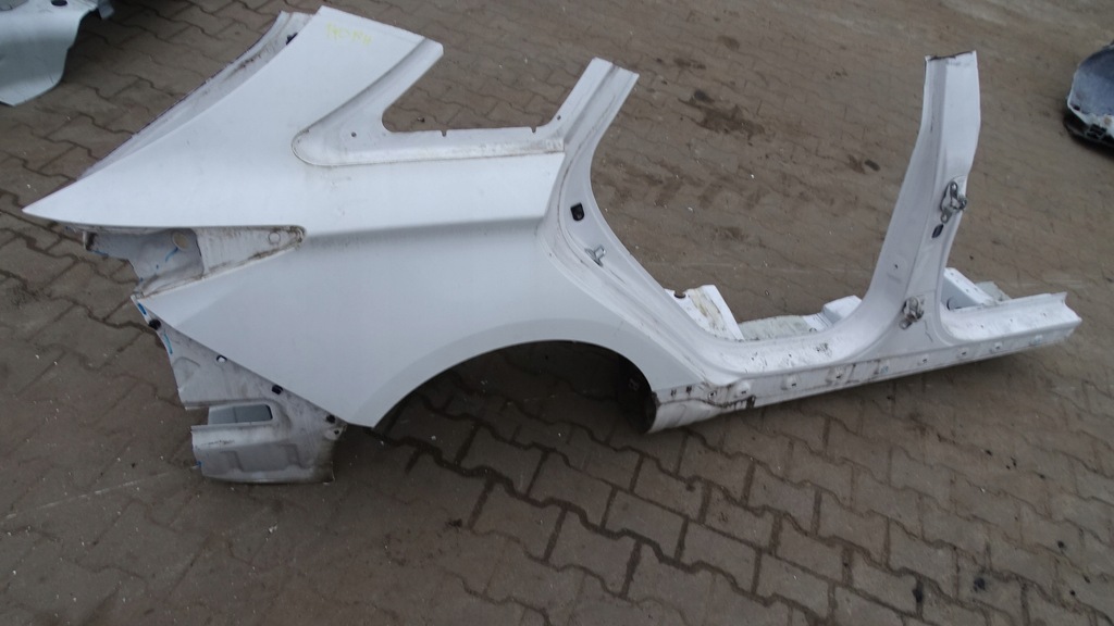 фото №1, Hyundai i40 крыло порог правый задняя kombi