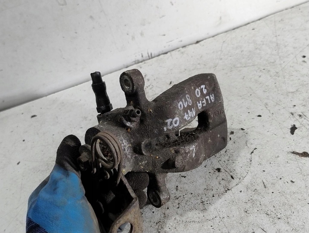 фото №5, Суппорт тормозной левый задняя alfa romeo 147 2.0