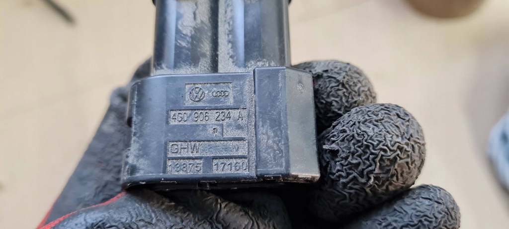 фото №11, Sq8 4m rsq8 q8 штекер вентиляторів колодка 4g0906234a a4 b9 8w a5 q7 4m