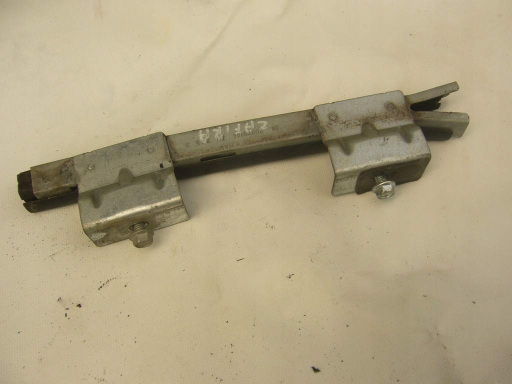 фото №1, Opel zafira c направляющая стекло левый задняя