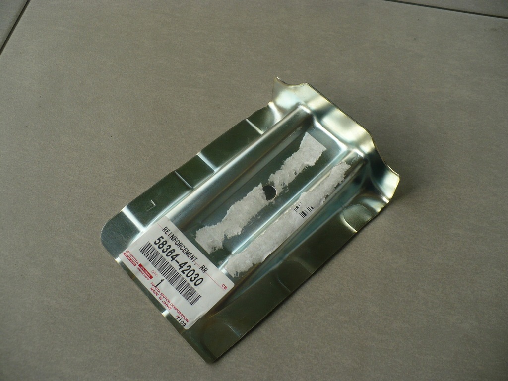 фото №1, Усилитель багажника левая toyota rav4