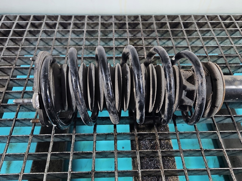 фото №1, Пружина перед передняя citroen c5 ii x7 1.6 hdi 9hz