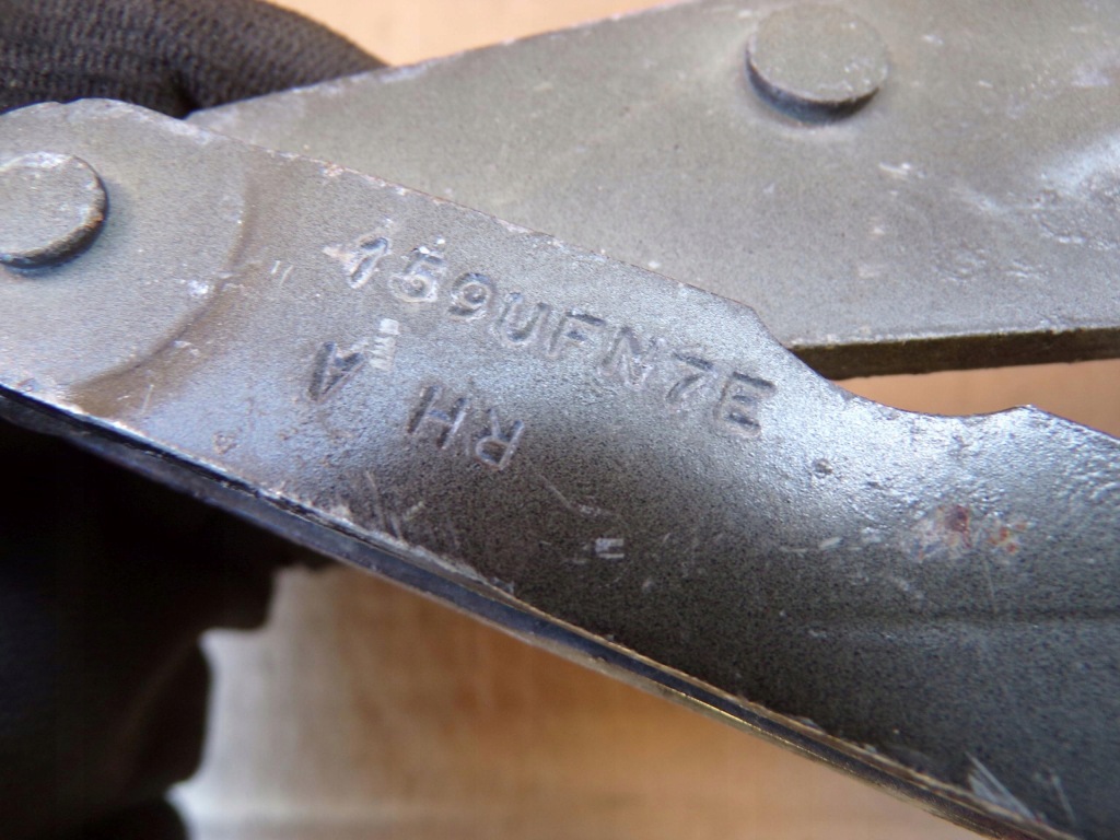 фото №7, Петля капот правий лівий discovery iii комплект