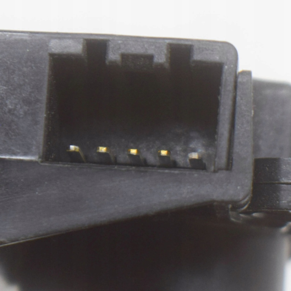 Tesla model s 2017 моторчик обігрівача в Україні