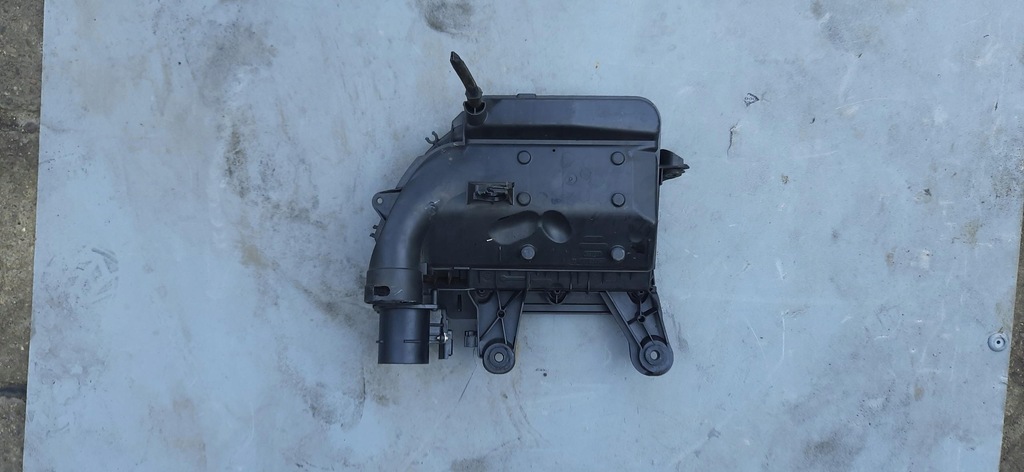 фото №5, Корпус фильтра воздуха citroen c3 ii 9673061080