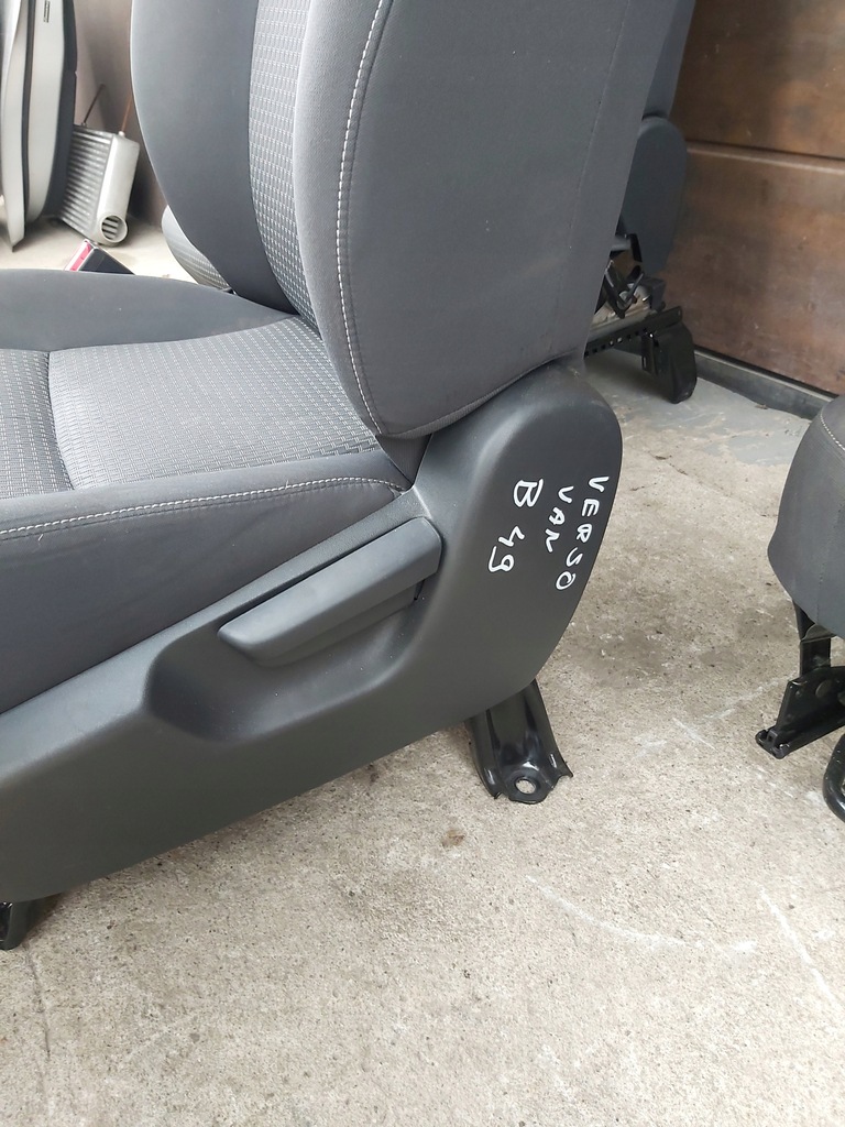 фото №8, Toyota verso lift сидіння перед заднє сидіння задня pas перехідник van ремені 2 3 ряд