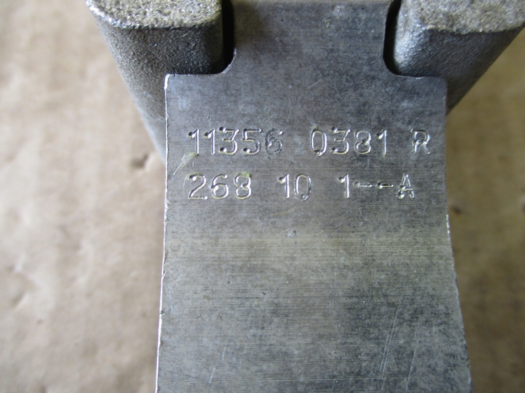 фото №6, Кронштейн подушка двигуна 113560381r laguna iii 1.5dci