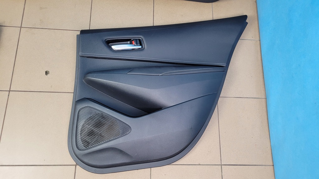 фото №8, Suzuki swace corolla e21 21r обшивки двері шкіра комплект