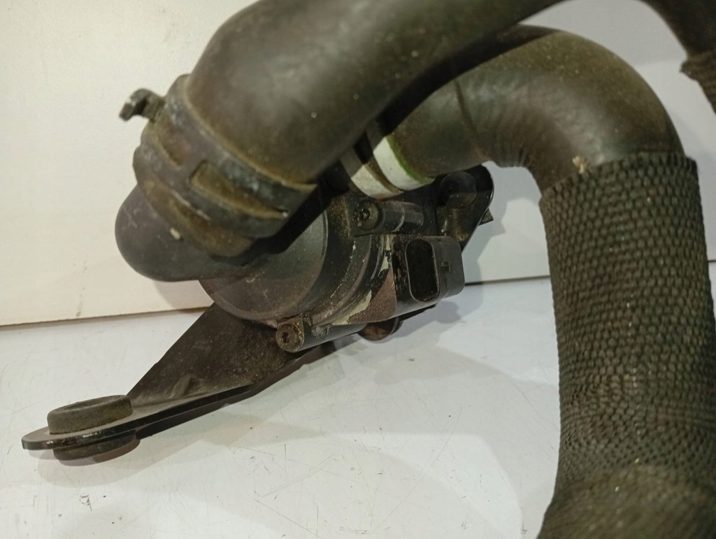 фото №5, Bmw 5f10 bmw 7 f01 додаткова насос wody 9167207 - 18567