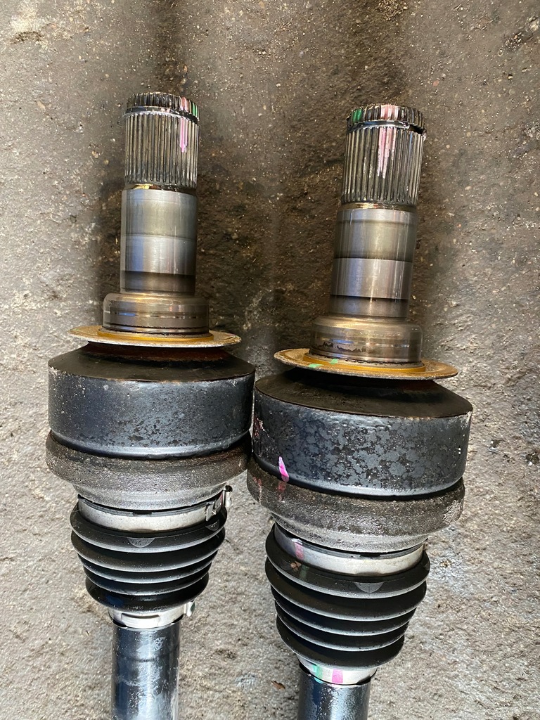 фото №3, 101 alfa romeo giulia приводной вал задняя 505427370 2.2d