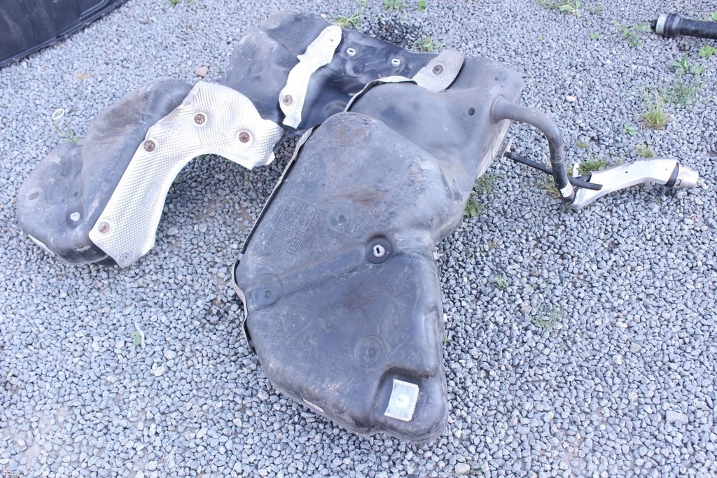 фото №11, Бак топлива комплект 3.0 tdi audi a8 d4