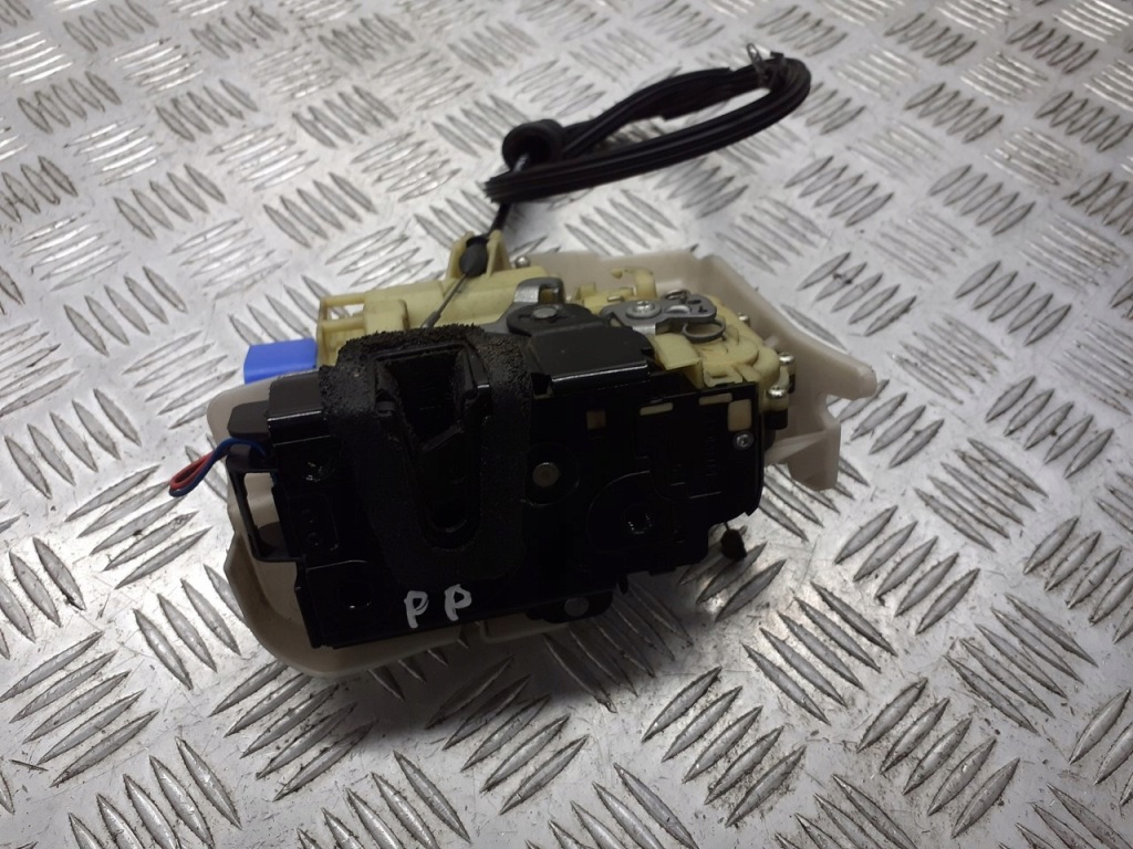 фото №1, Замок дверь правый перед vw polo iv 9n 8pin 3b1837016cc