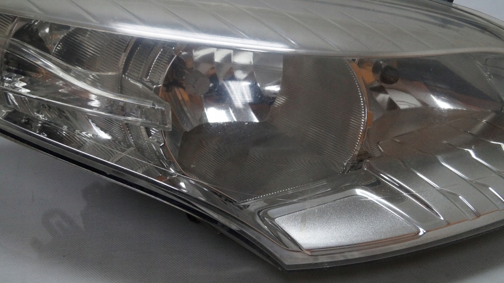 фото №5, Лампа передняя правая renault megane iii 2009