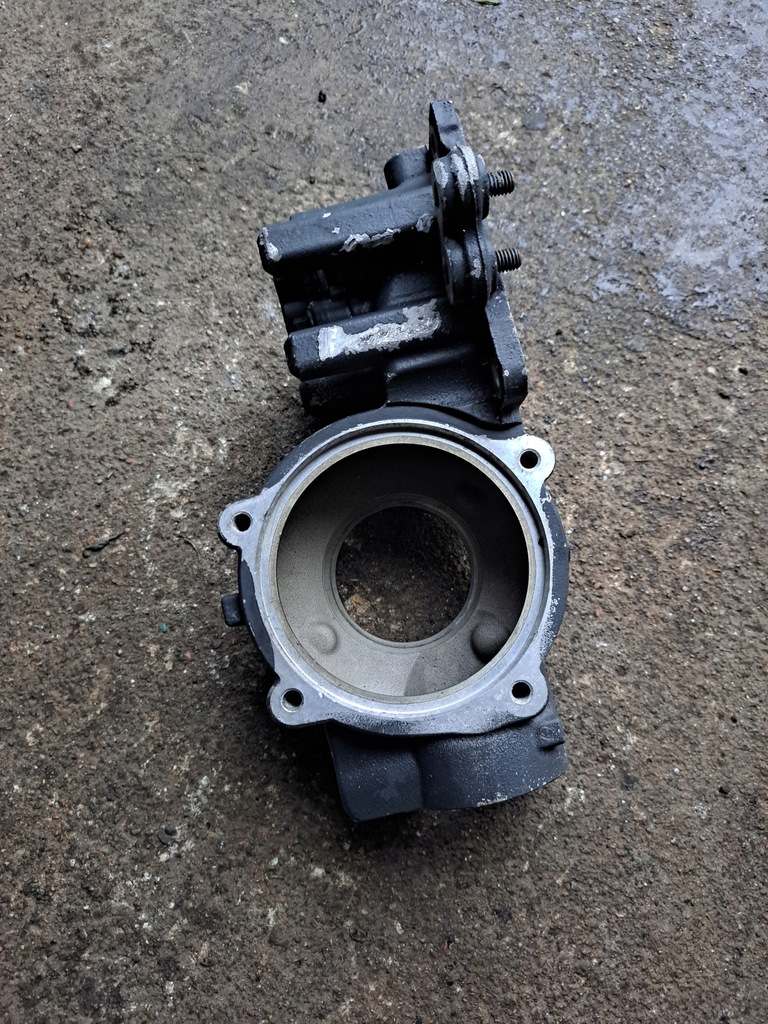 фото №2, Корпус термостата патрубок труба wody renault gama t range volvo fm 4 fmx