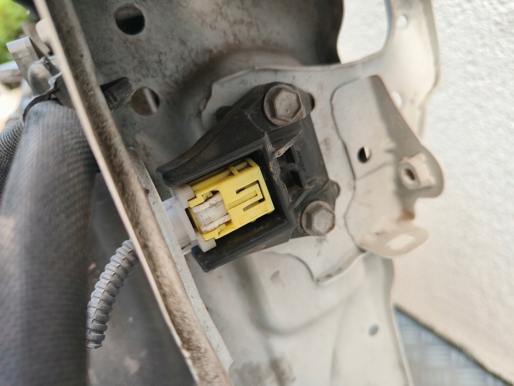 Lexus is is300 2016 ремінь перед радіатор радар підсилювач америка Ціна