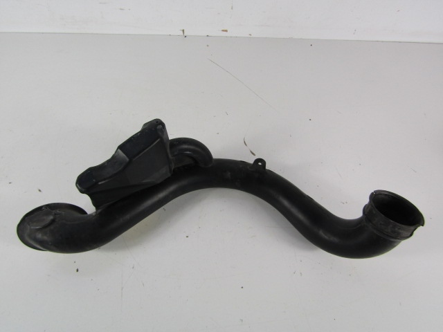 фото №11, Nissan note i e11 шланг воздуха 1.5dci 86km k9k276 3981027959