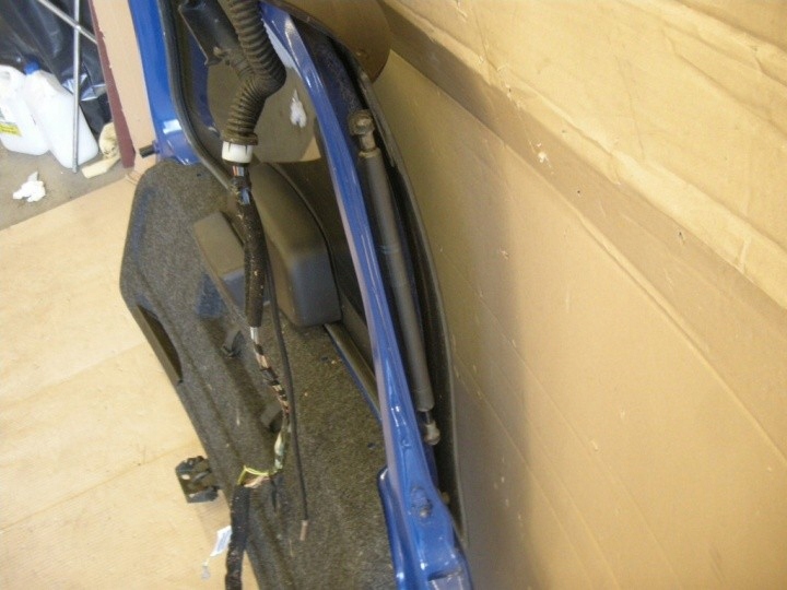 фото №7, Peugeot 206 kombi крышка багажника задняя