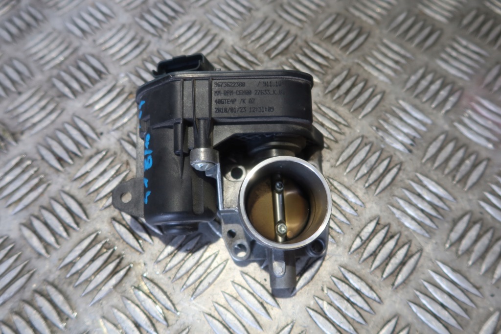 фото №1, Дроссельная заслонка peugeot 208 i lift 9673622300