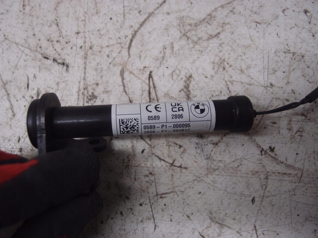 фото №6, Патрон капот bmw x1 u11 9883419