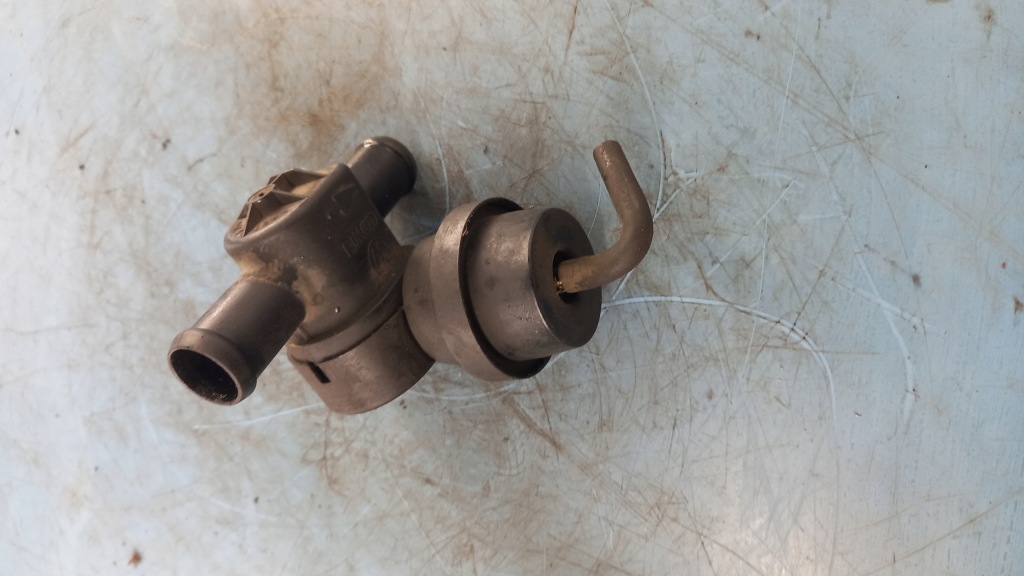 фото №2, Клапан керуючий pły. охолоджуючий skoda octavia 01r