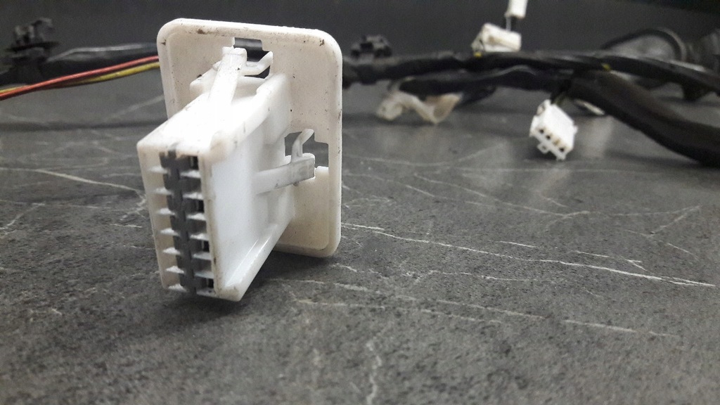 фото №8, Электропроводка дверь левый перед mitsubishi space wagon