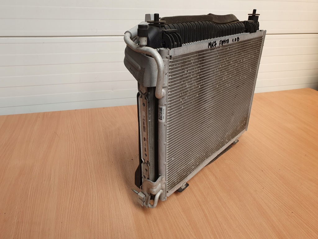 Радиатор woda кондиционер вентилятор fiesta mk7 1.0 b Киев