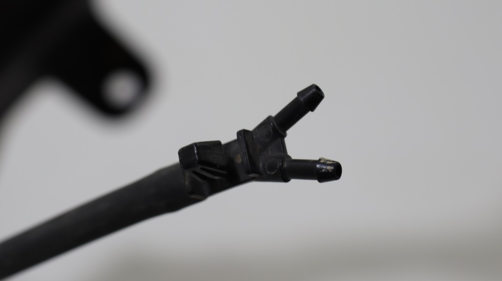 Tesla 3 2017 - 2023 бак жидкость распылителя стекло помпа 1090850-00-c Доставка