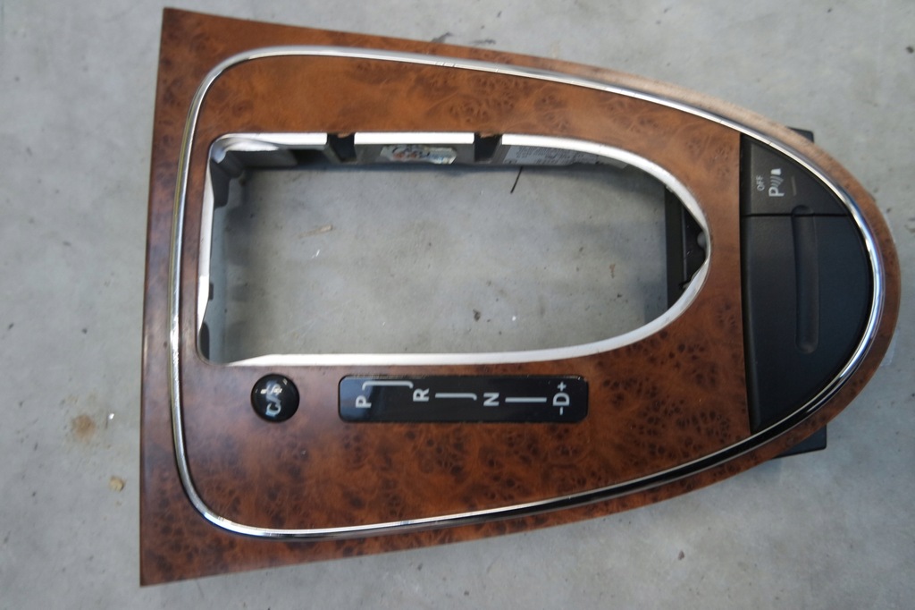 фото №8, Mercedes cls c219 drewno dekor комплект