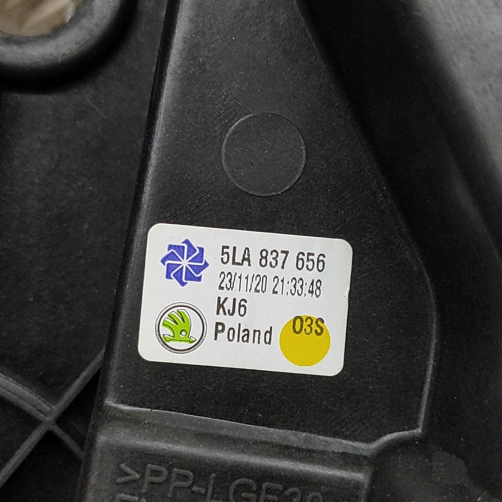 фото №6, Skoda enyaq iv 2021 перед сторона правая электрический подъемник стекло дверь