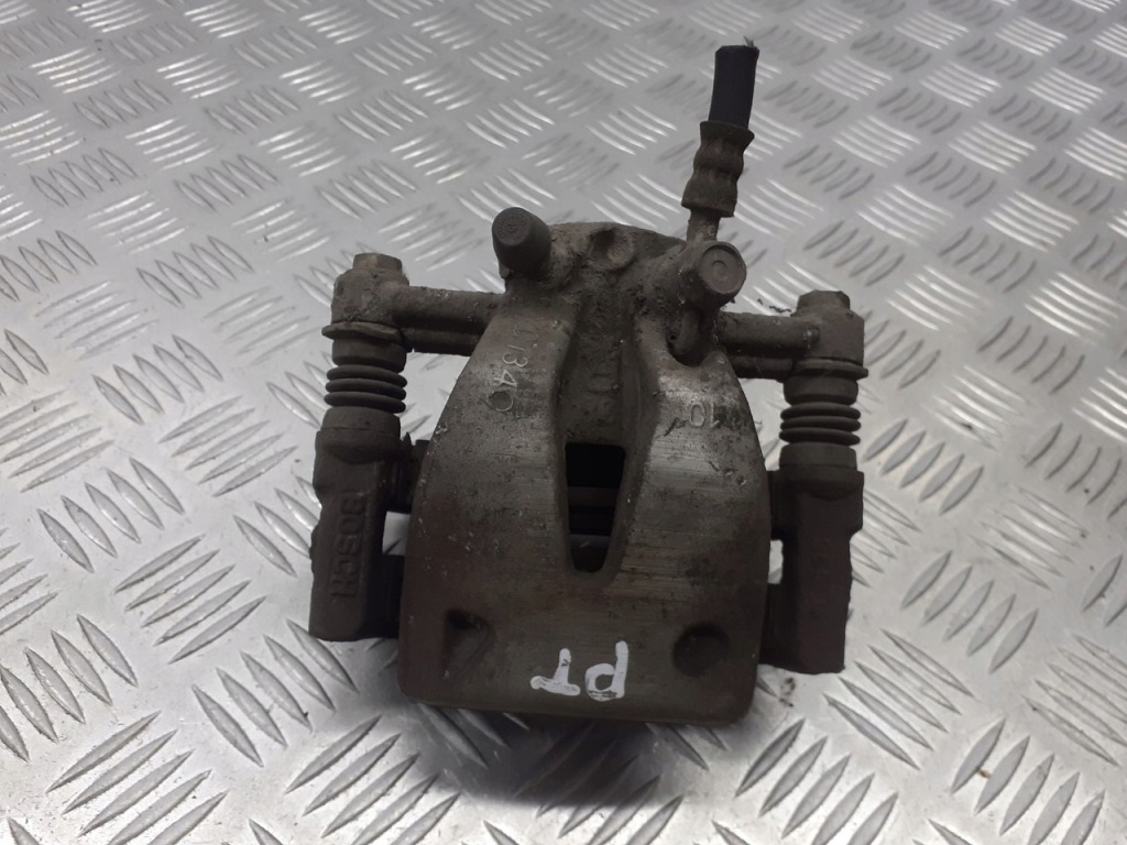 фото №1, Супорт гальмівний правий задня toyota corolla verso ii 2.2 d4d