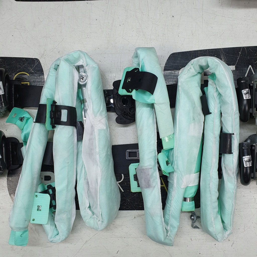 фото №10, Cupra formentor приборная панель консоль подушки безопасности подушка безопасности