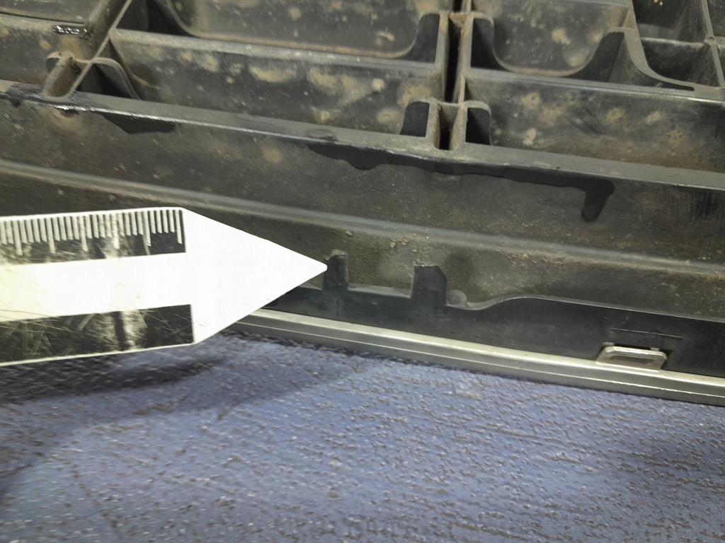 фото №9, Volvo v50 lift s40 ii решітка радіатора решітка радіатора захист радіатора 30744915