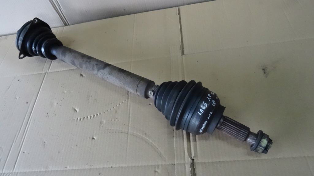 Купити Laguna 2 2 1.8b привідний вал ліве перед