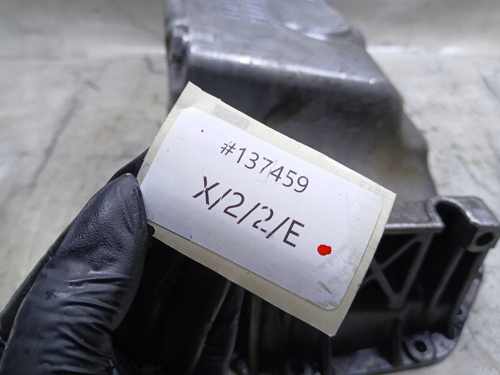 фото №11, Поддон масляная 030103603r vw golf iv 1.4