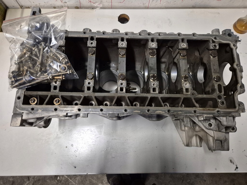 фото №10, Блок двигуна 3.0 3.0i n52 n52b30a bmw e60 e90 e65 e85 e86 e64 e63
