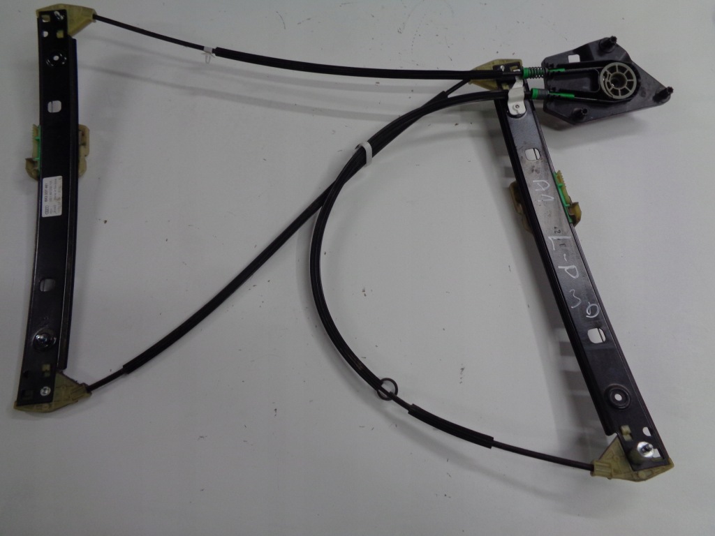 фото №1, Audi a1 8x подъемник стекло левый 10-18r