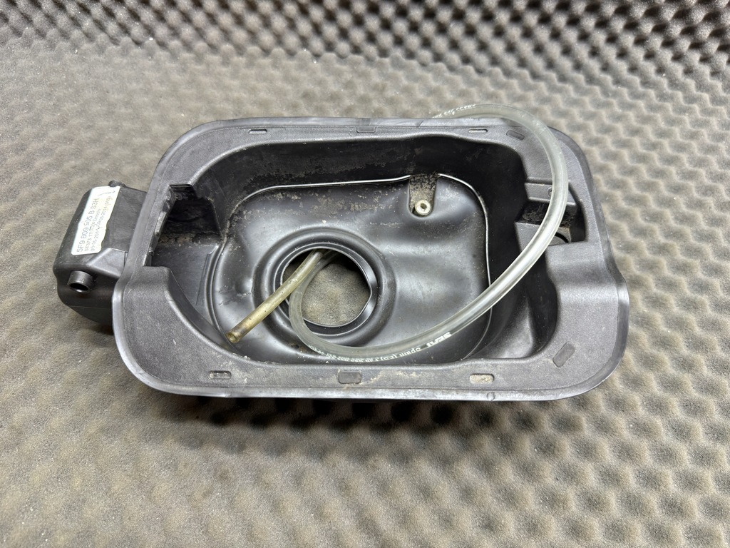 фото №1, 5f9809905b, заливна горловина пального seat leon