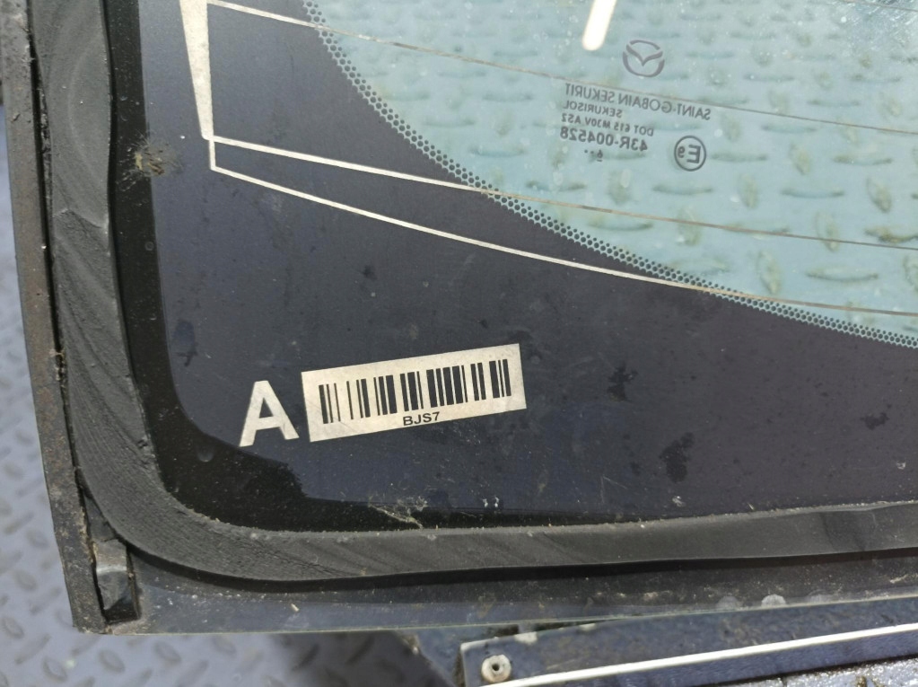фото №7, Mazda 3 bm iii lift sedan скло задня задня 16
