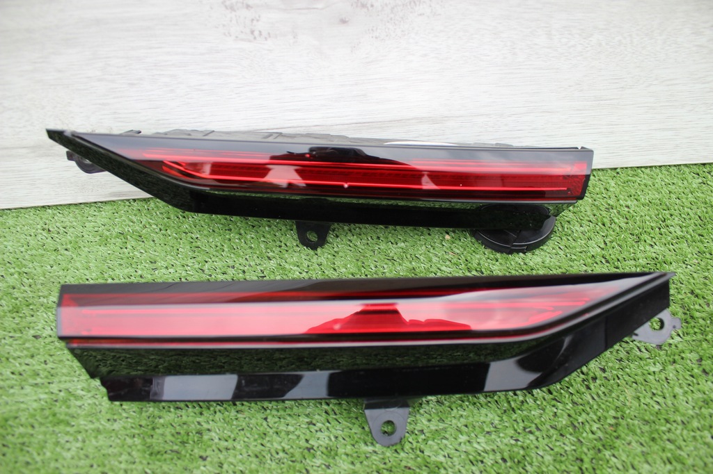 фото №1, Лампа задняя w крышка правая polestar 2 led 31698087