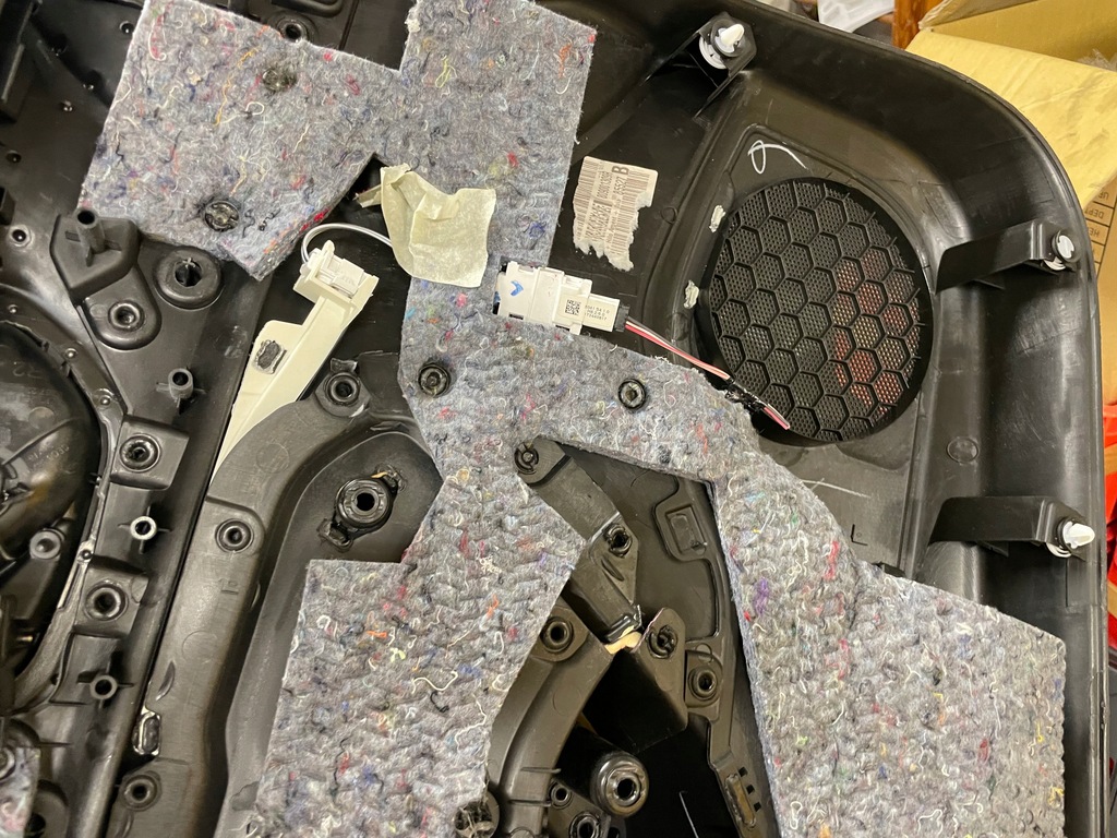 фото №4, Обшивка оббивка двері правий перед renault megane iv