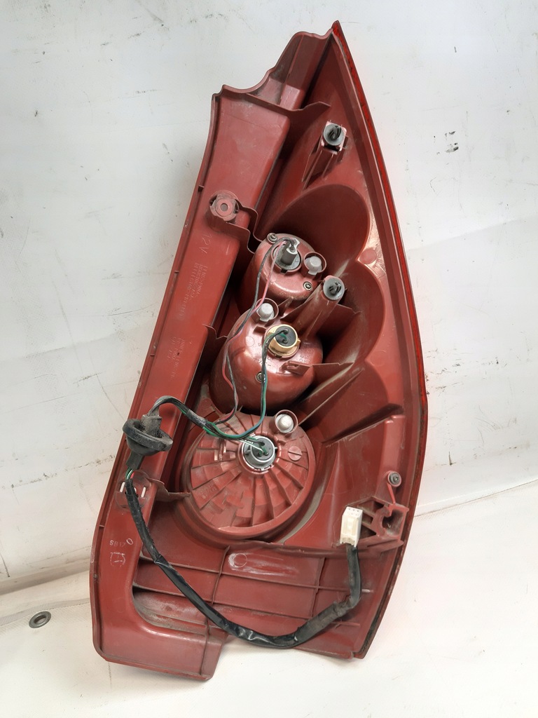 фото №8, Mazda 5 v 1 i лампа левая задняя лампа левый задняя