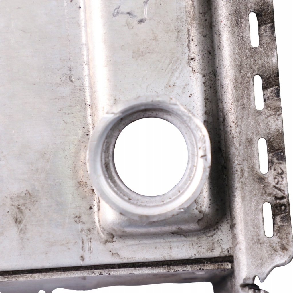 Mercedes w177 amg a35 m260 радіатор повітря інтеркулер a2600903100 Ціна