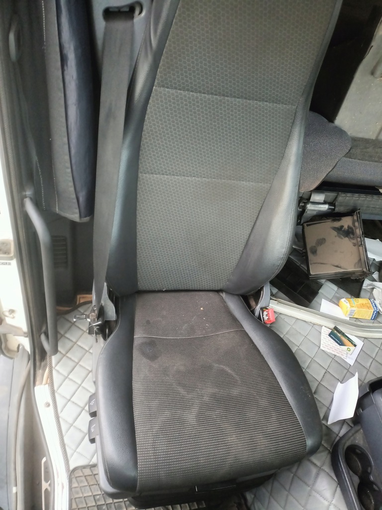 фото №3, Сиденье пассажира правый scania r