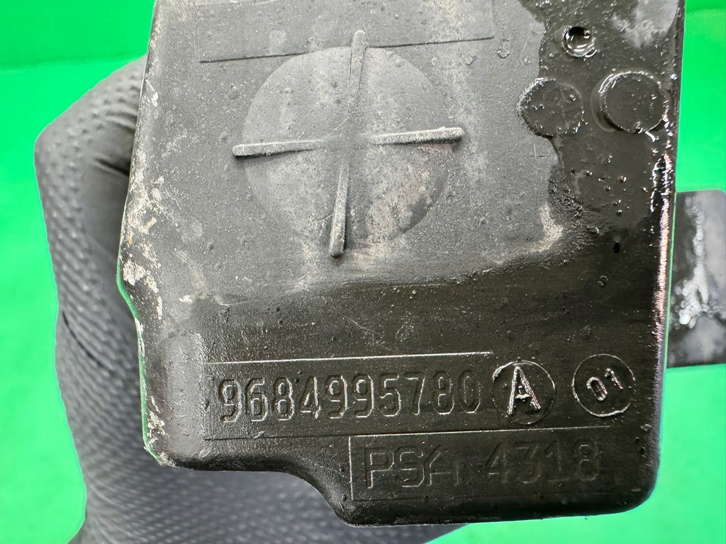 фото №9, Резонатор воздуха корпус 9684995780 citroen c3 picasso 1.6 vti 08-