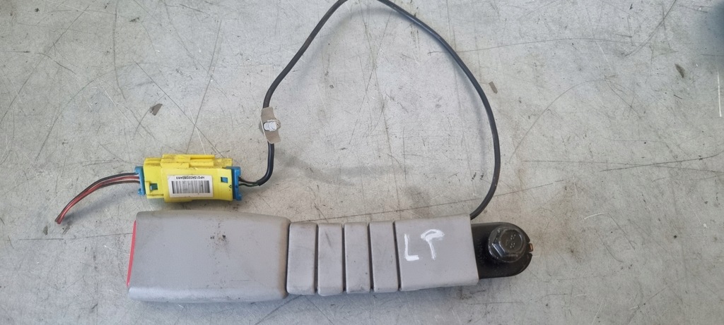 фото №9, Клипса ремней сидений перед hyundai terracan