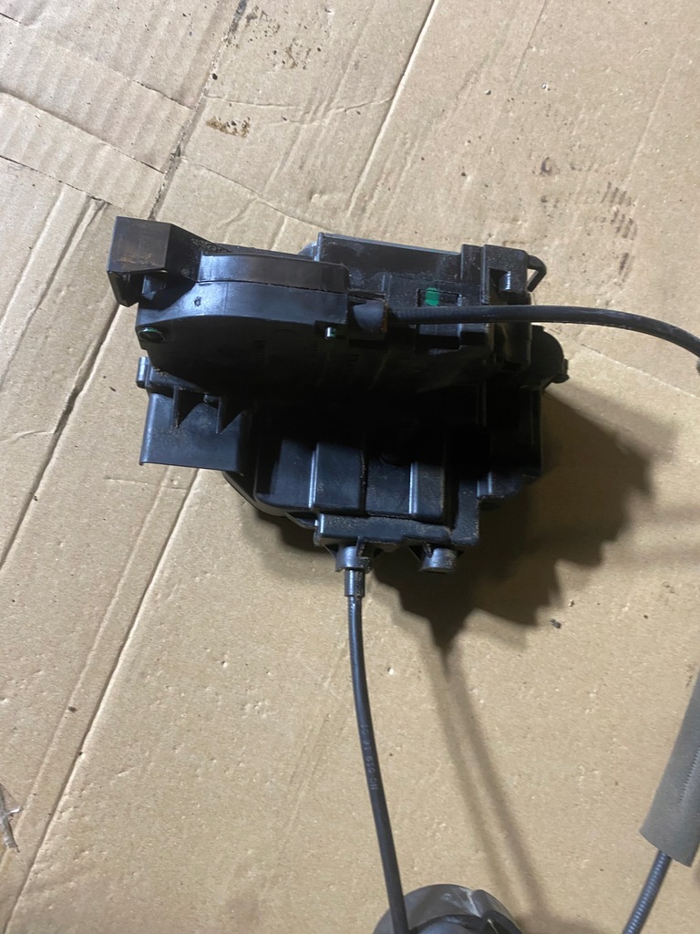 фото №3, Замок drzwi-prawy+ ручка renault master iii/movano 805020009r