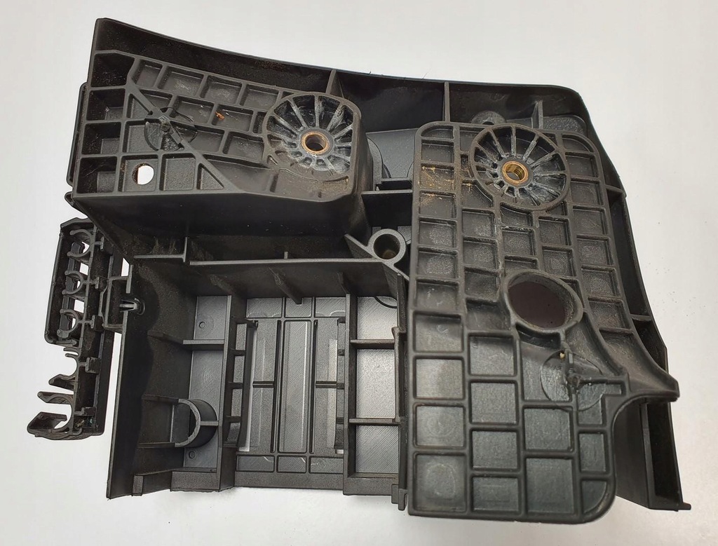 фото №6, Корпус коробка предохранителей vw golf v 1k0907361b