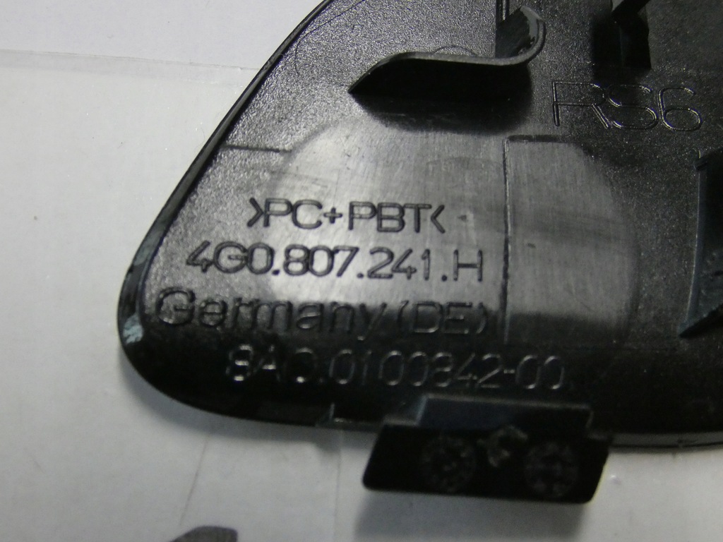 фото №9, Заглушка бампера, защита фаркоп буксировочный audi rs-6