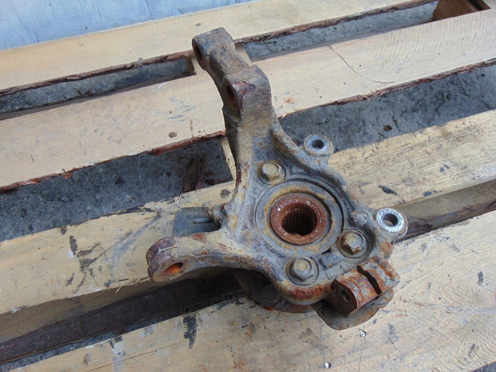 фото №5, Поворотный кулак ступица левая перед nissan nv200 1.5 dci