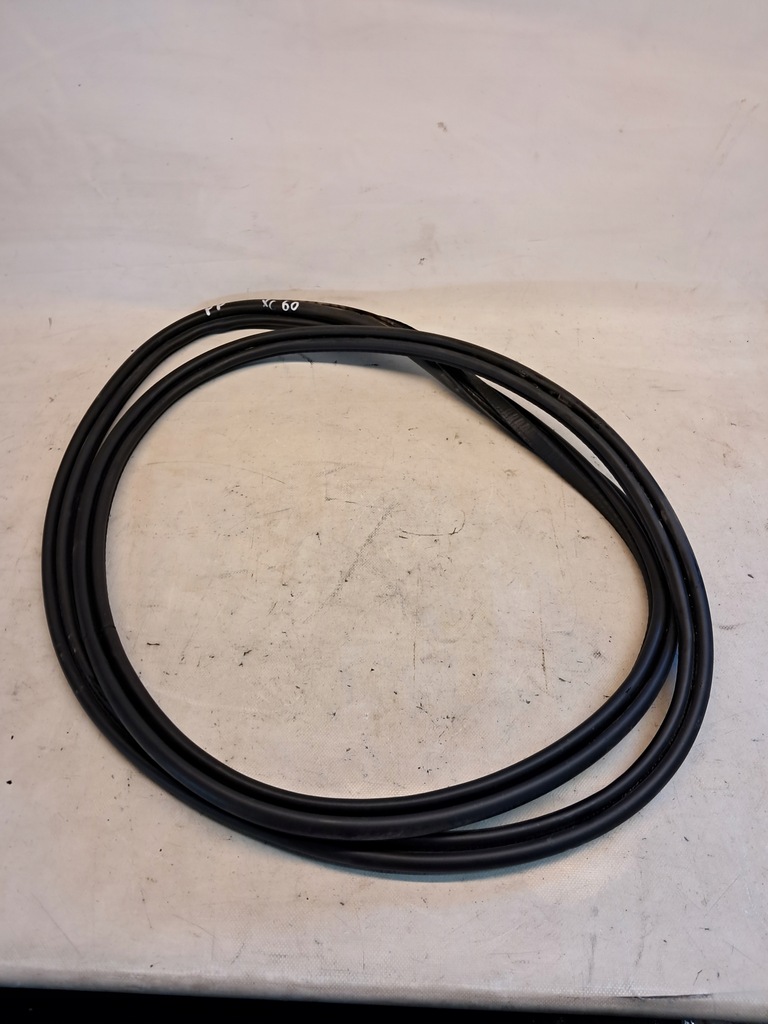 фото №1, Прокладка двері правий перед volvo xc60 ii 32342438